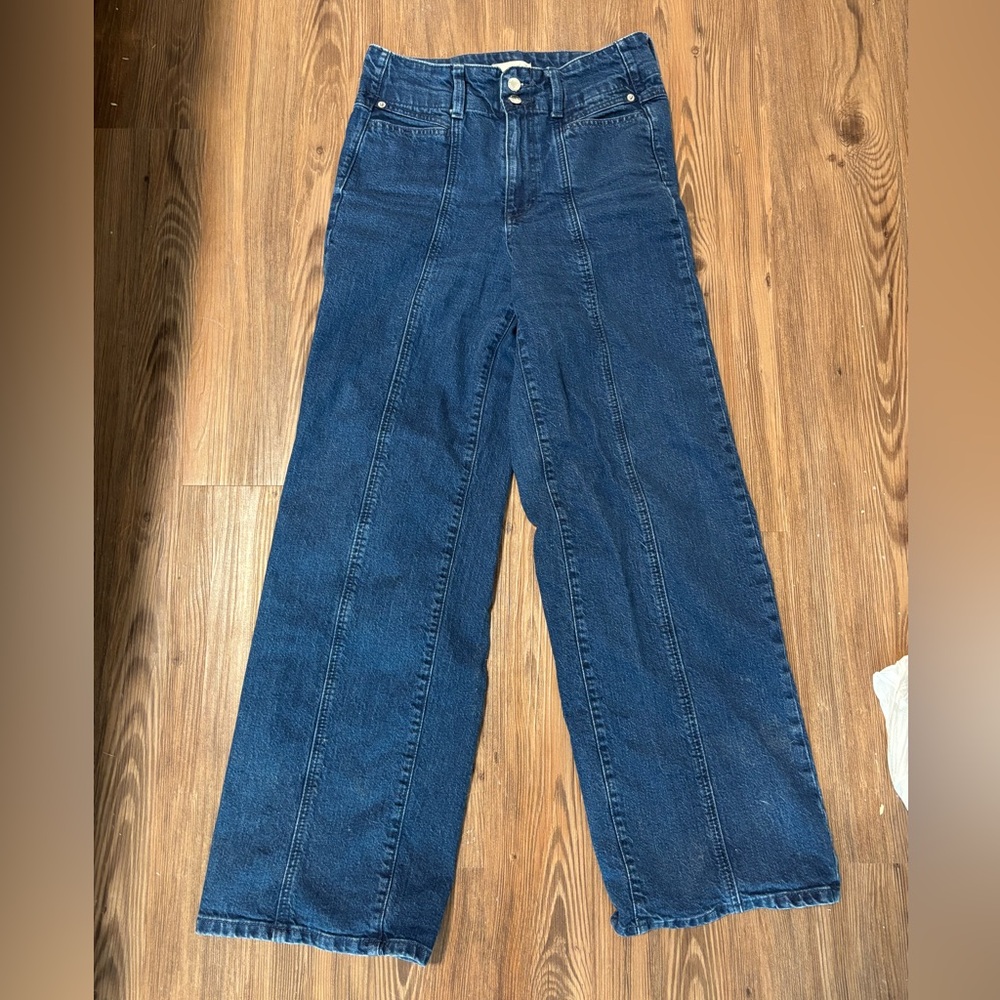 Universal Thread Women’s High Rise Wide Leg Jeans